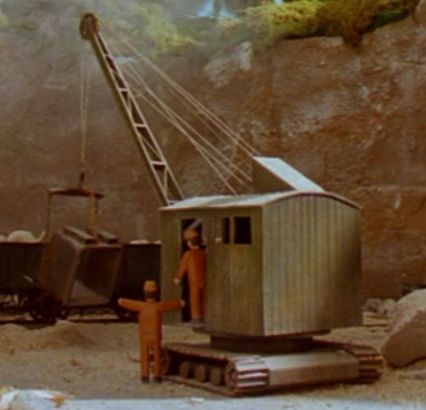 caterpillar_crane.jpg