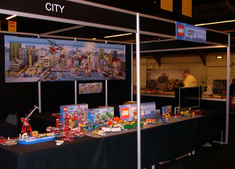 legoworld004standlegocity.jpg