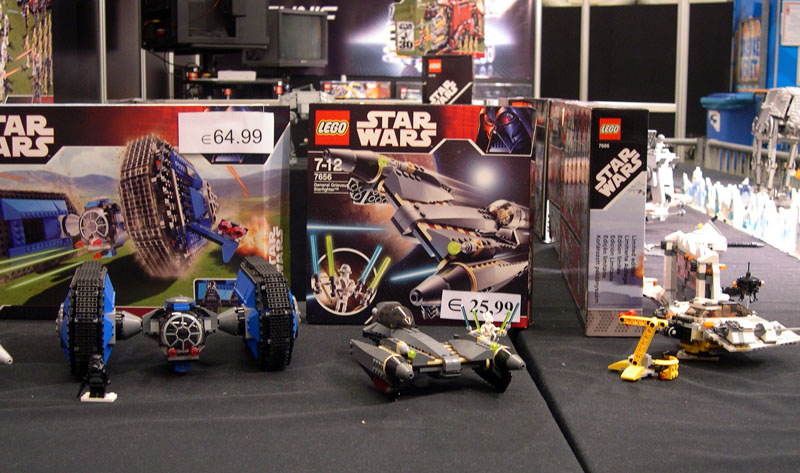 legoworld013standlegosw.jpg