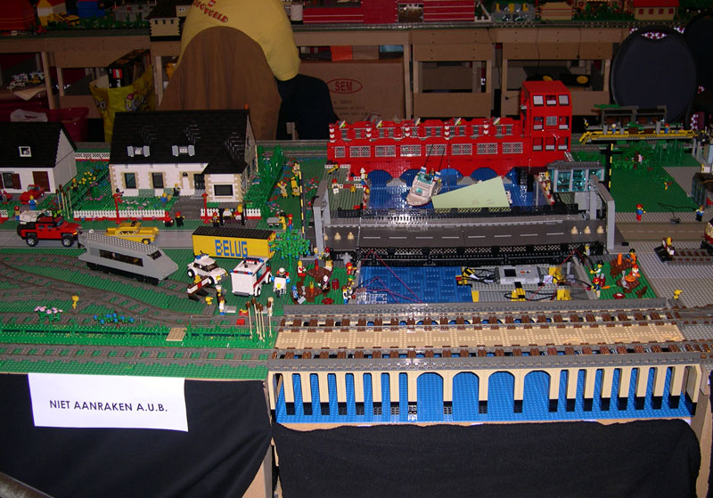 legoworld031mesa17.jpg