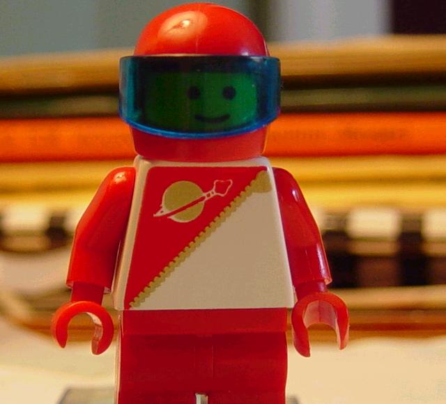minifig-futuron.jpg