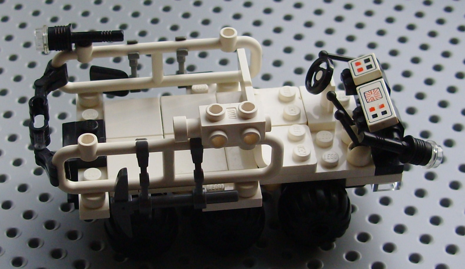 lunar_small_1.jpg