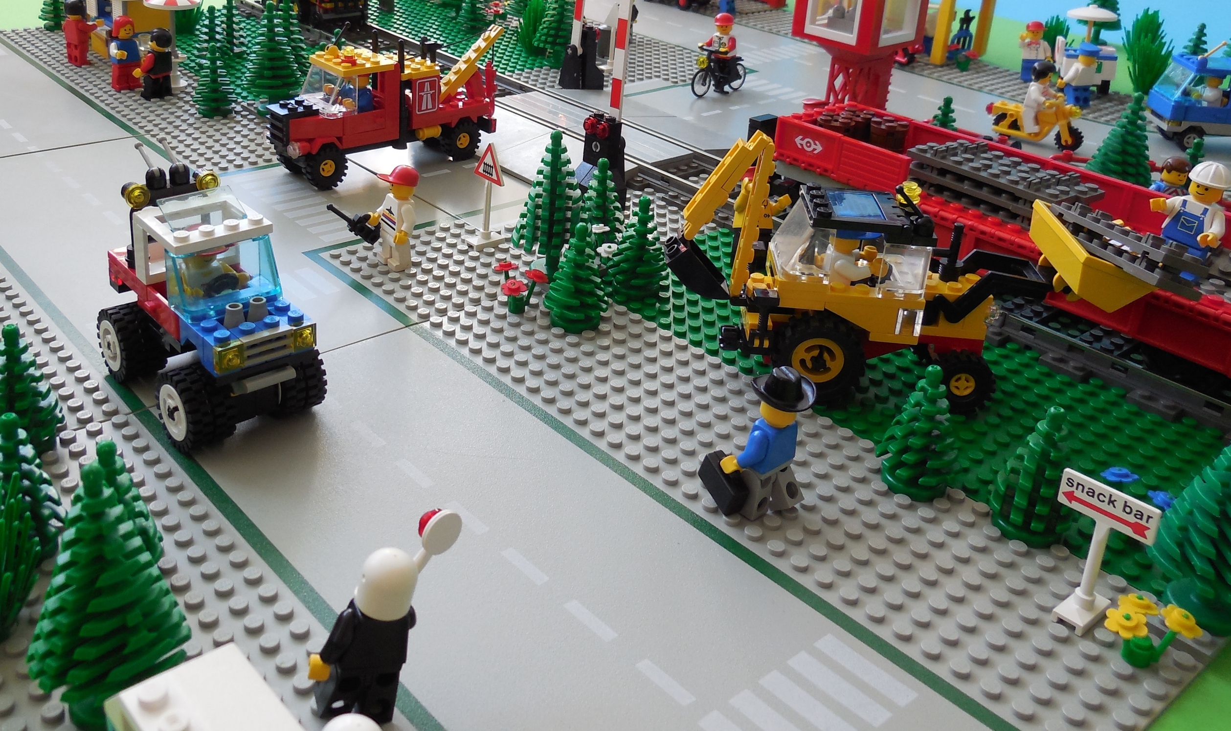 lego_train_scene_tbzz_12.jpg