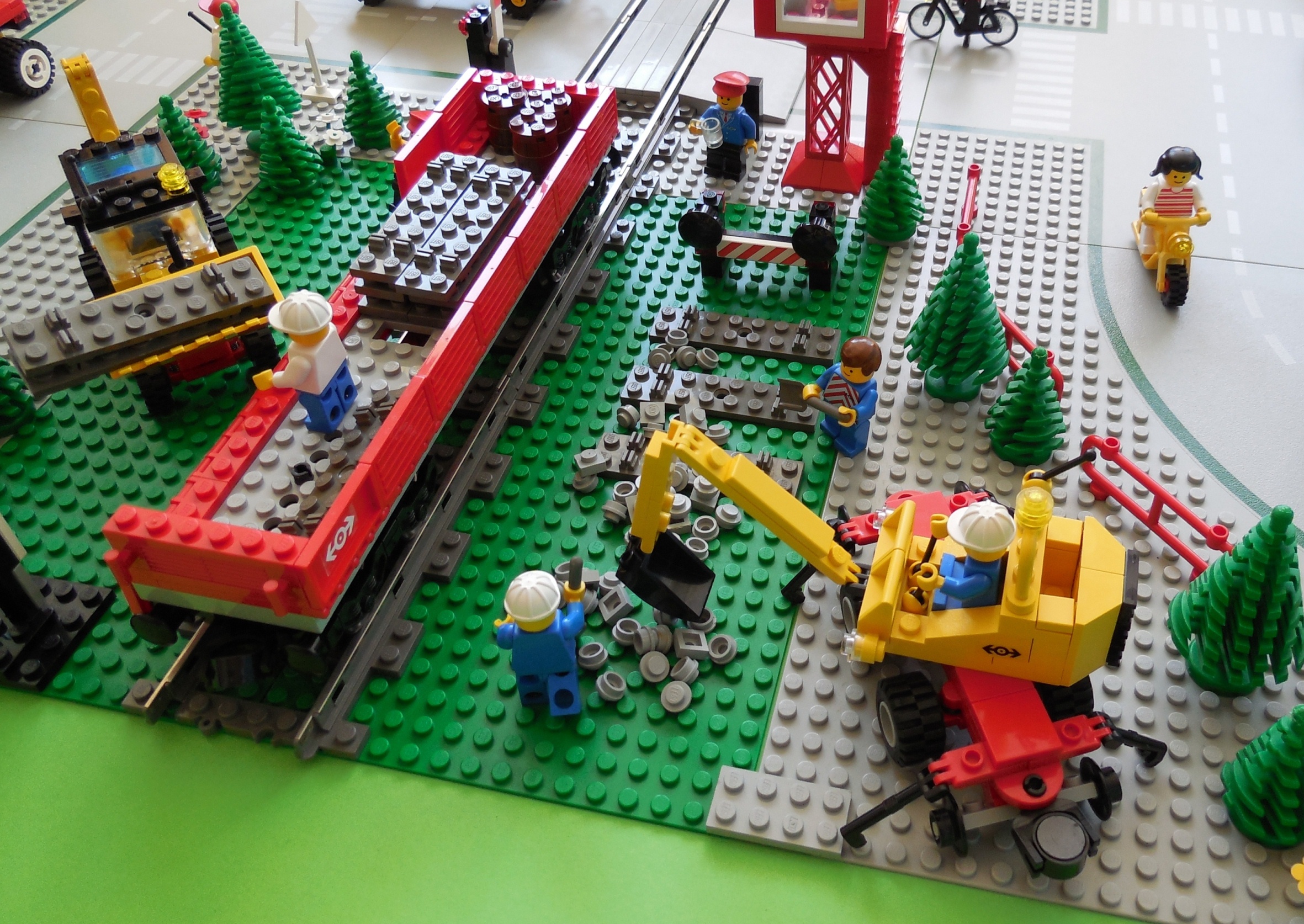lego_train_scene_tbzz_3.jpg