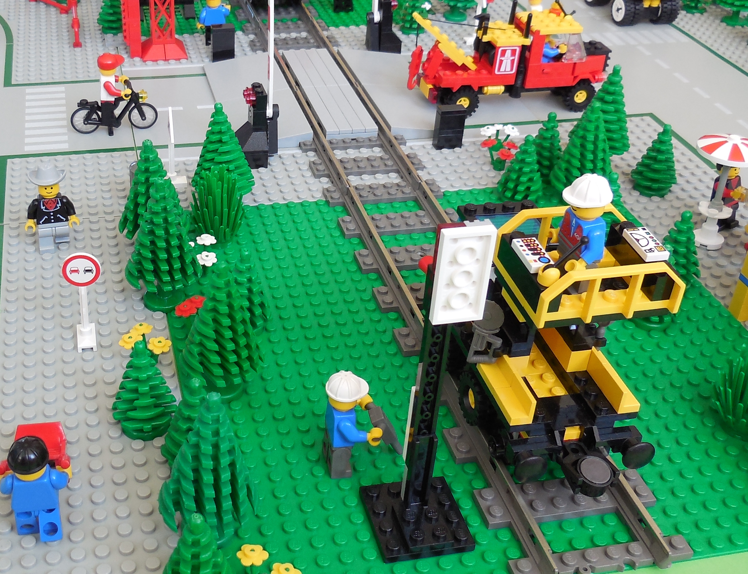lego_train_scene_tbzz_6.jpg