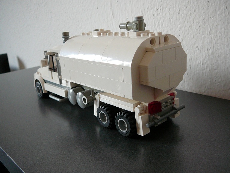 tank_truck_7.jpg