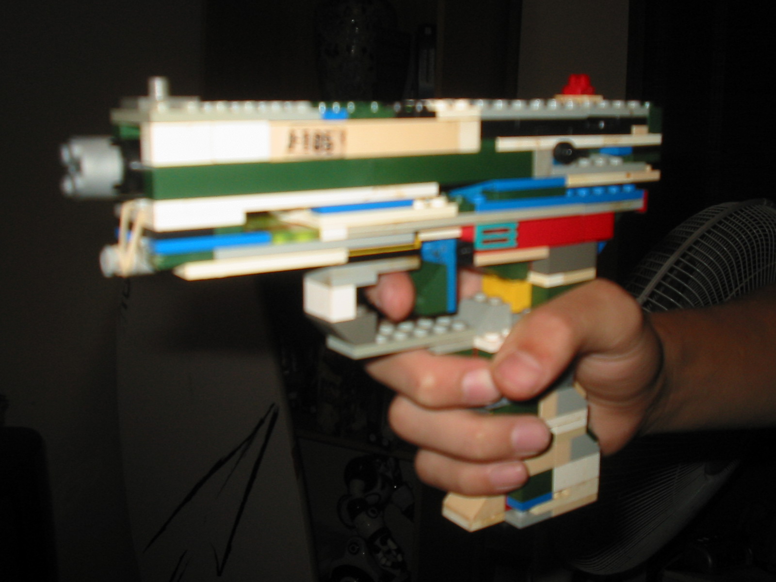 nathan_lego_gun_008.jpg