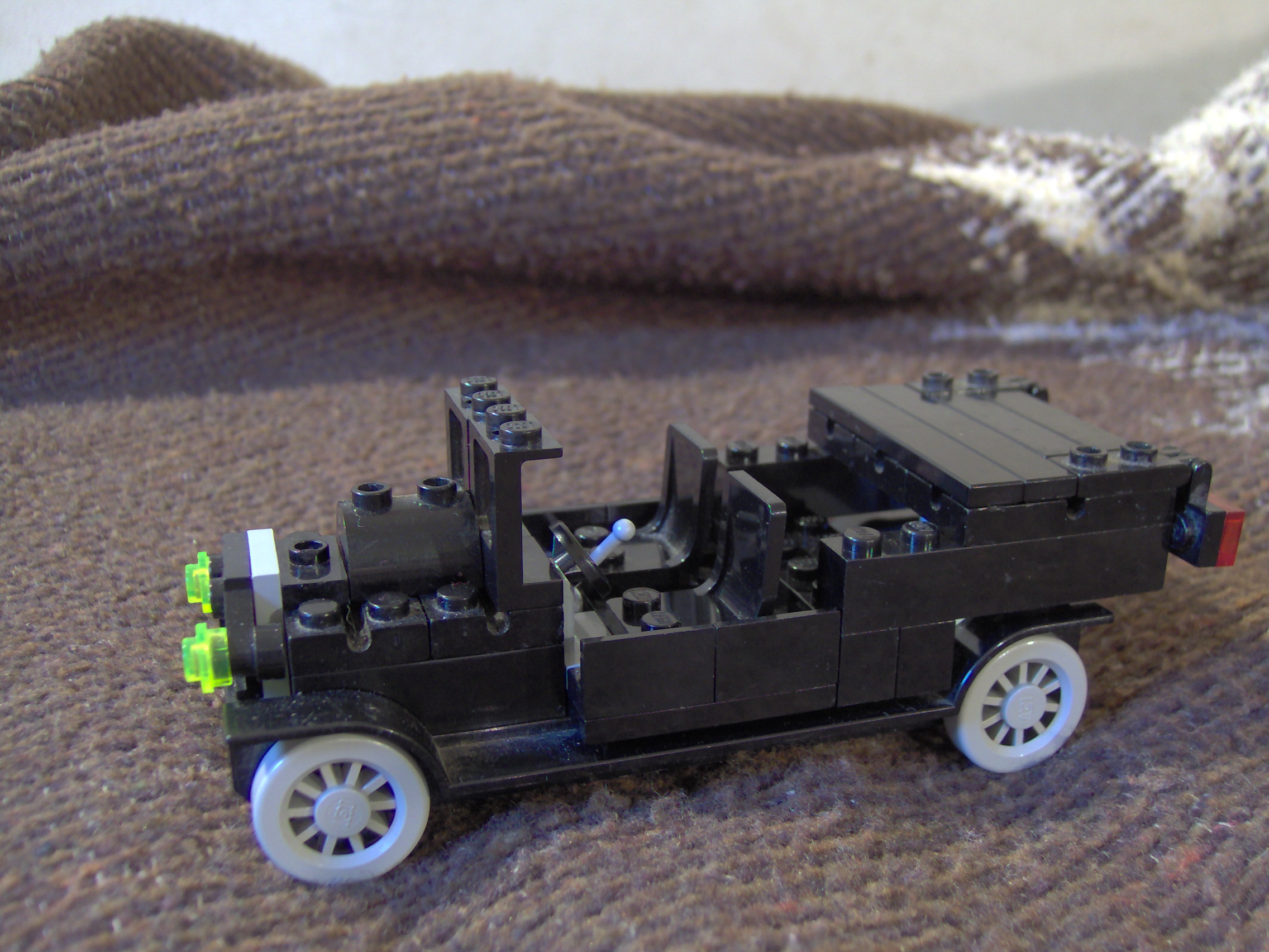 sidetruckopen.jpg