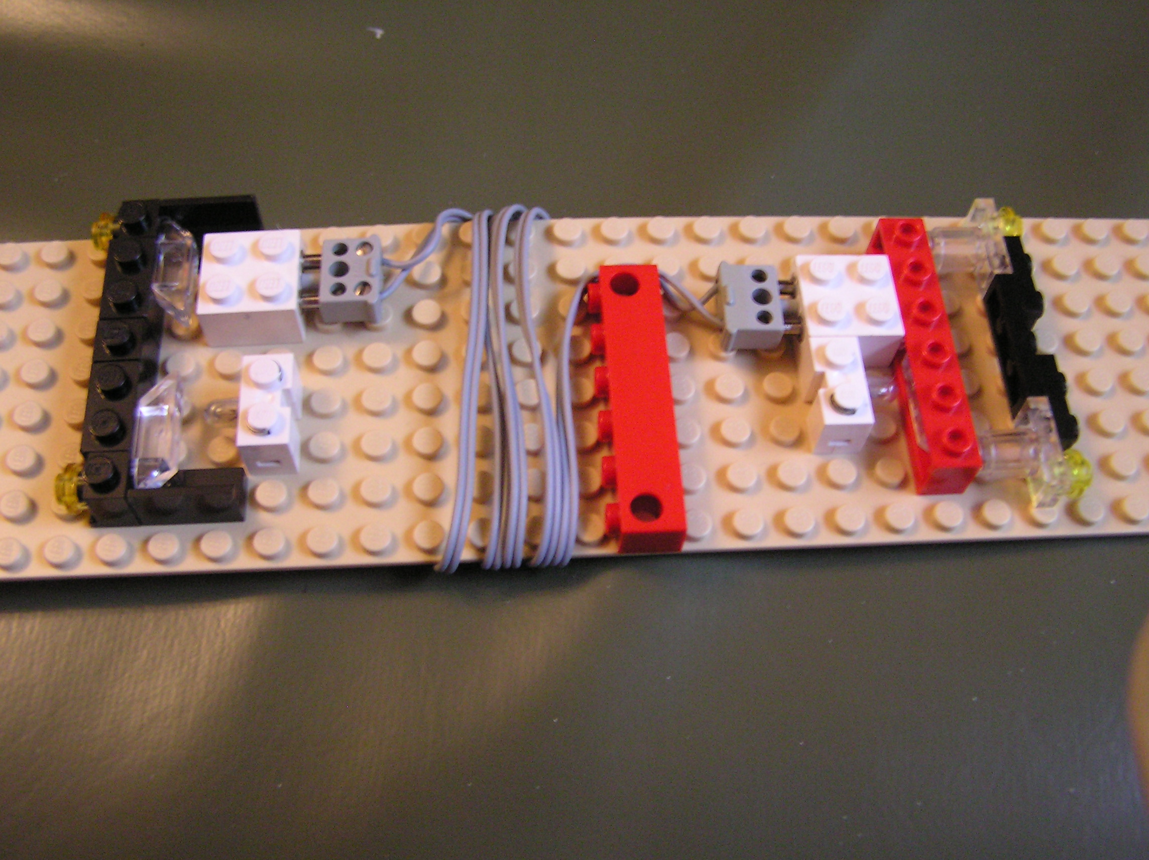 7widetrainlights001.jpg
