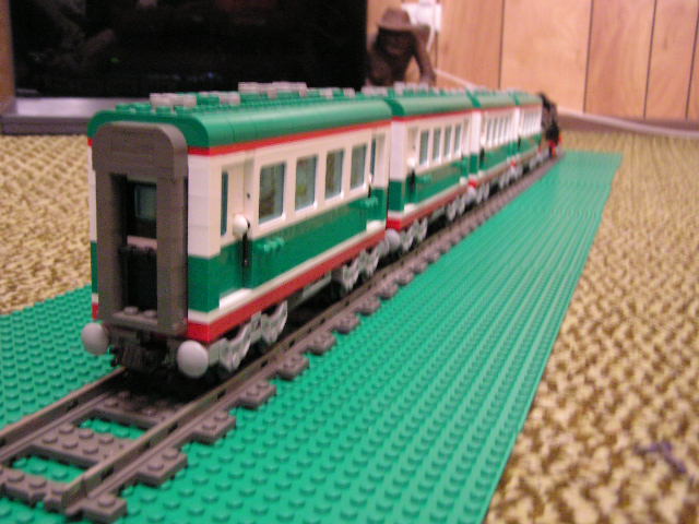 002rear-of-train.jpg