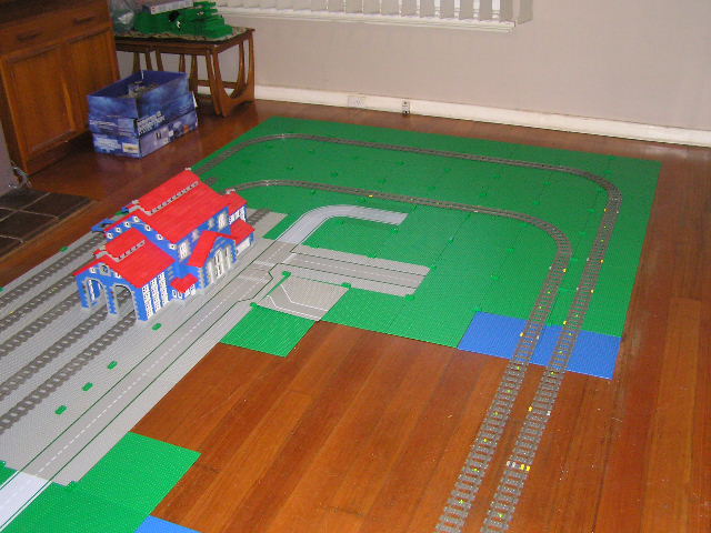 004train-town.jpg