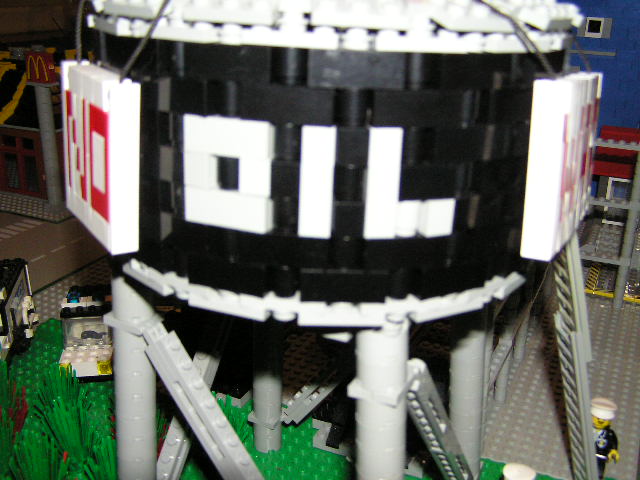 05protest-oil.jpg
