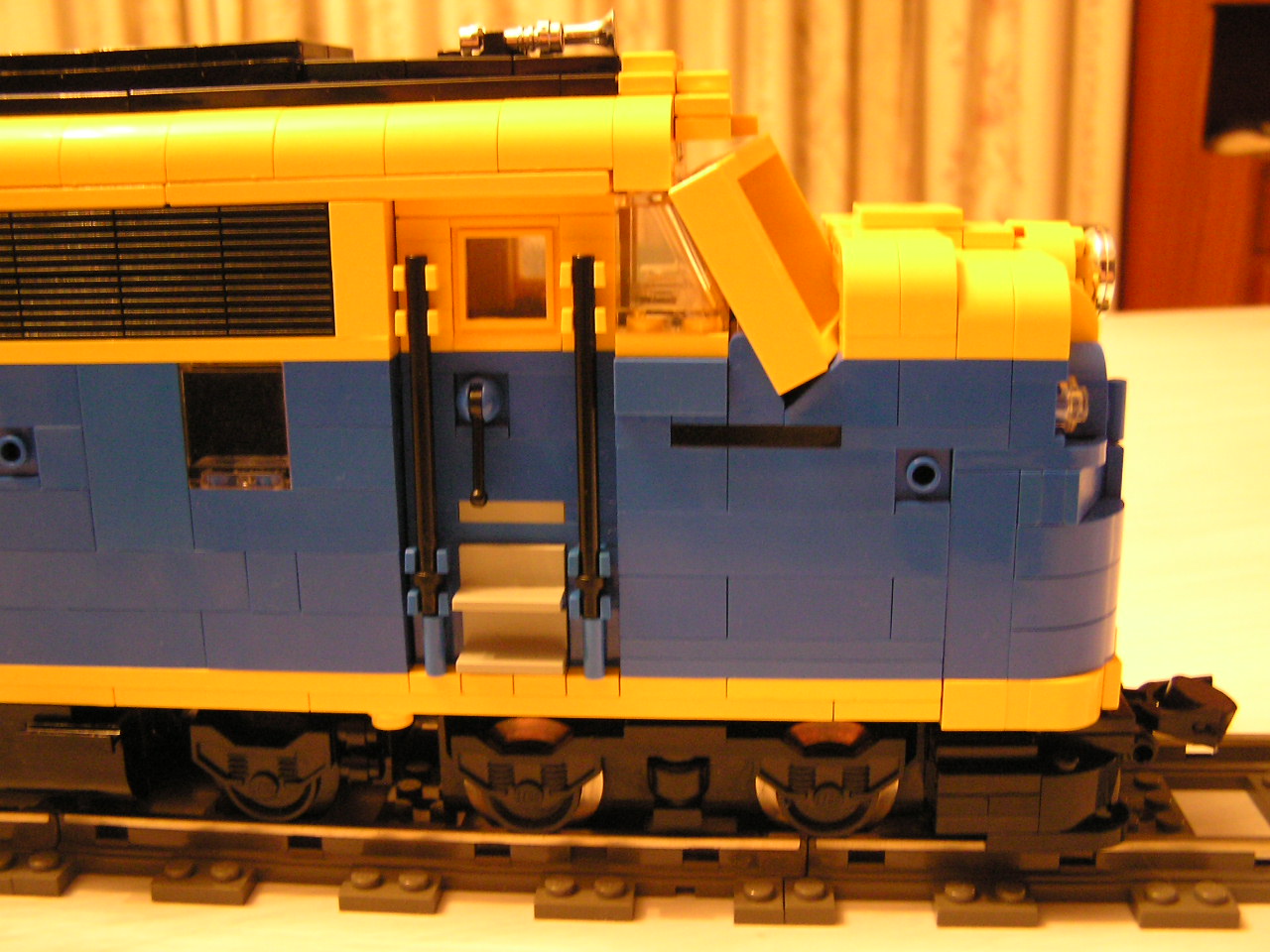 016rightside.jpg