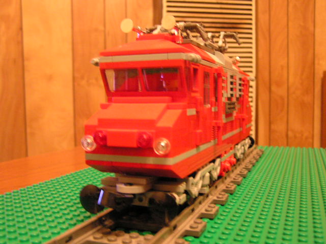 002redenginefront.jpg
