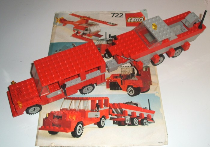 lego722.jpg