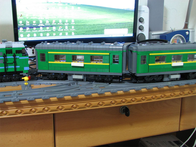 df4b_and_car_09.jpg