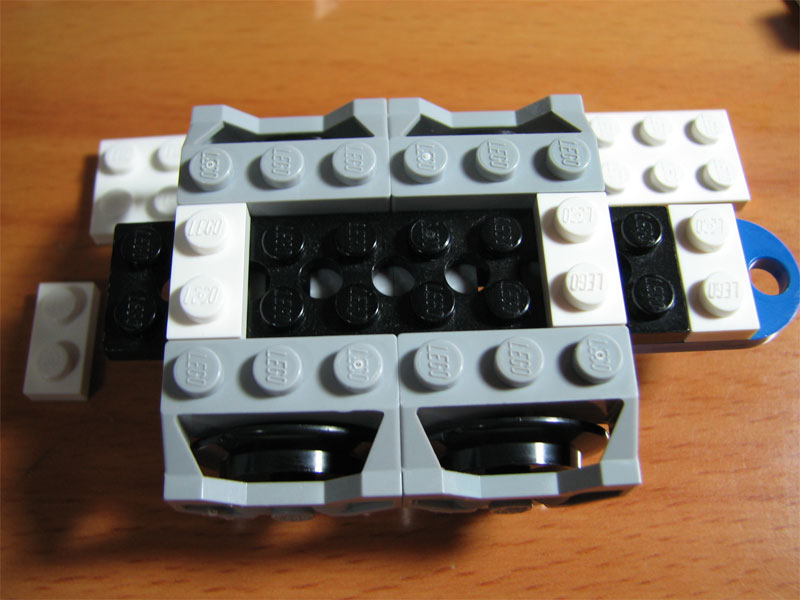 crh2_backwheels_02.jpg