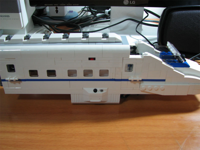 crh2_front_17.jpg