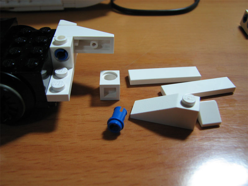 crh2_frontwheels_02.jpg