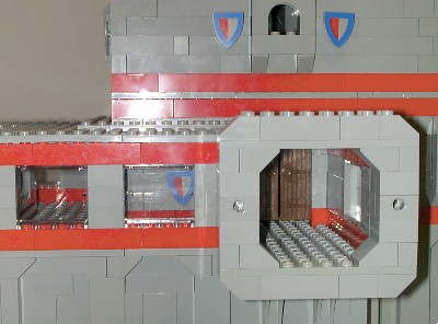 lclosedoor.jpg