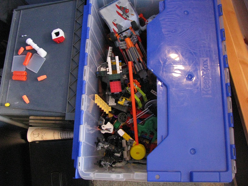 legobin.jpg