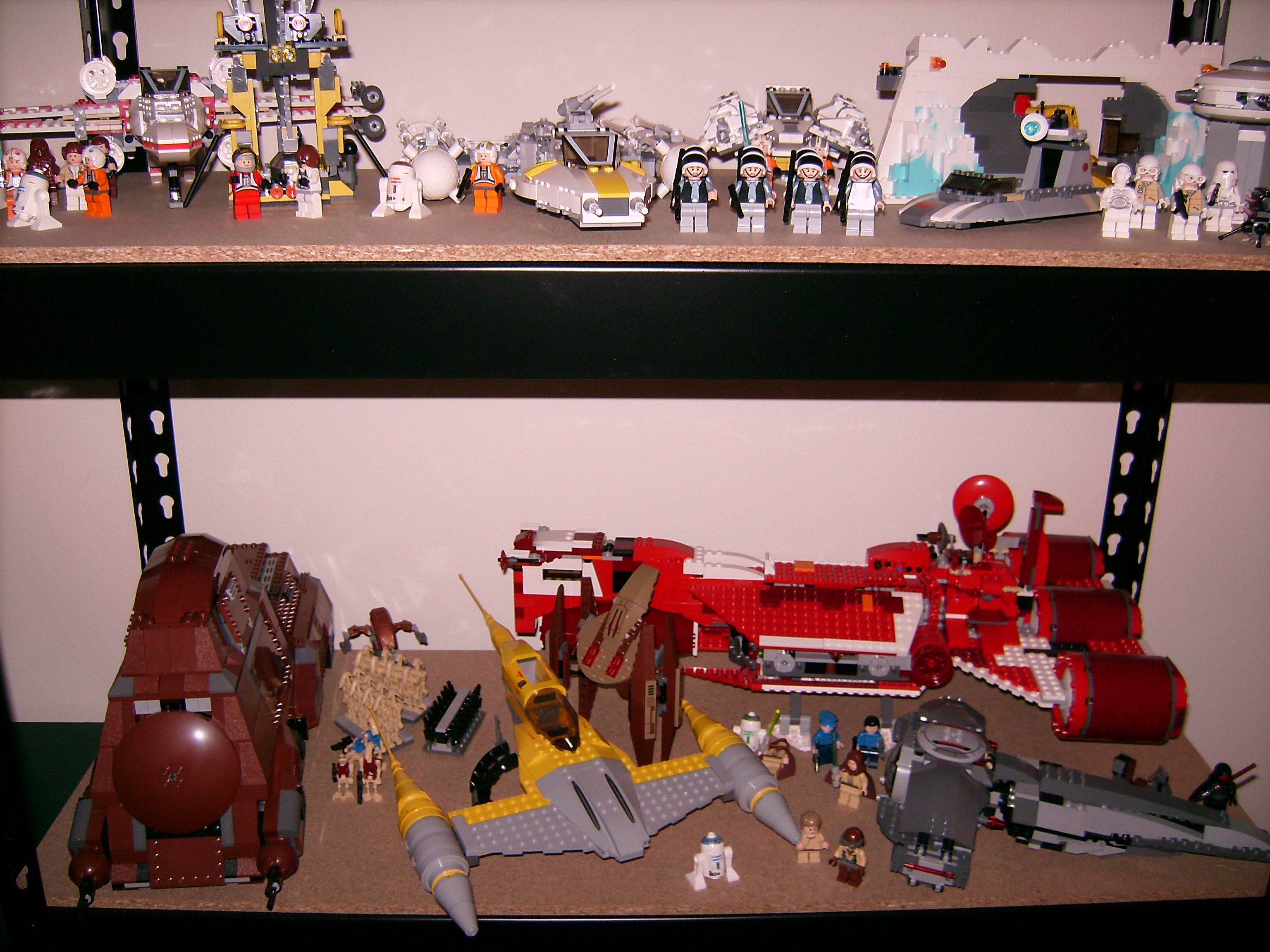 shelf_middle.jpg