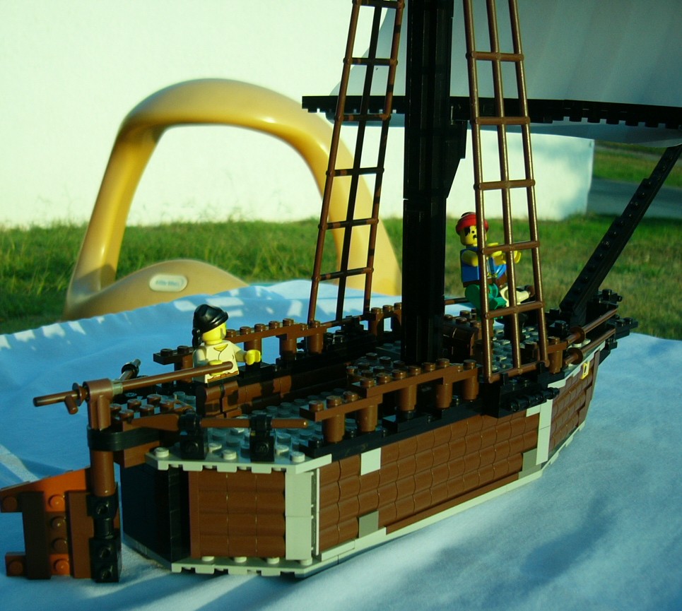ship_rear_right.jpg