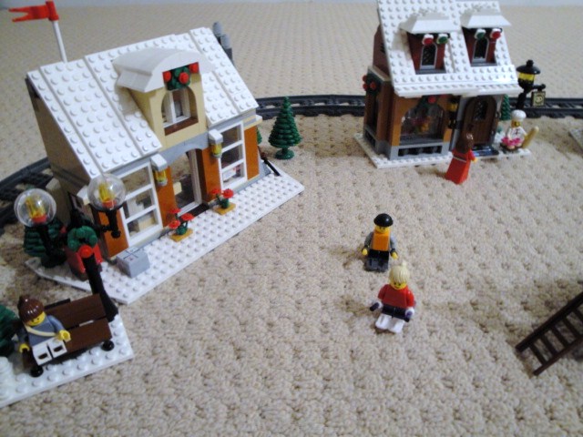 lego_winter_village_003.jpg