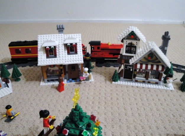 lego_winter_village_005.jpg