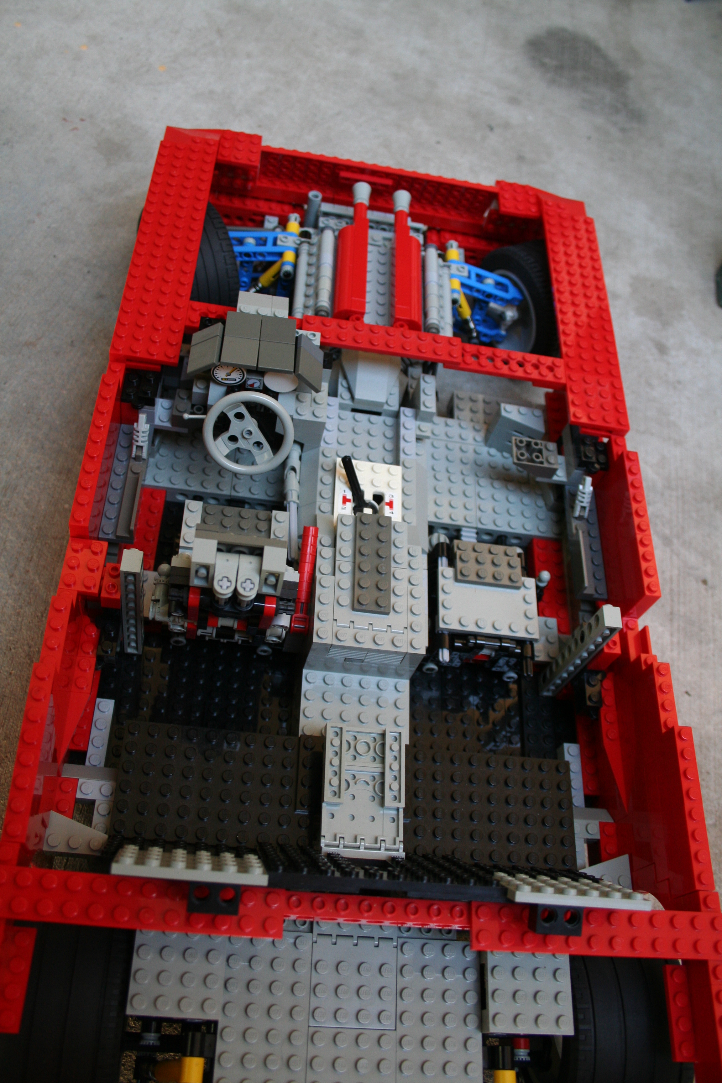red_sedan_interior_uncomp.jpg