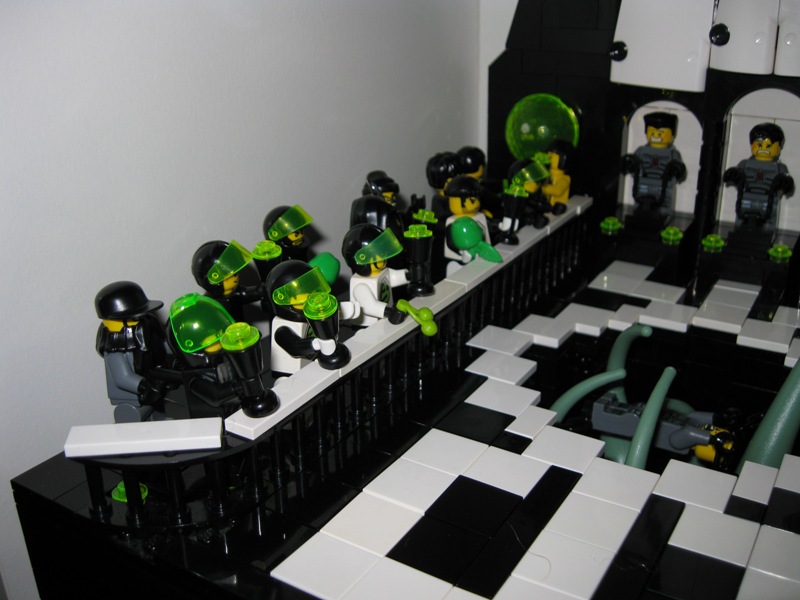 crowd1.jpg