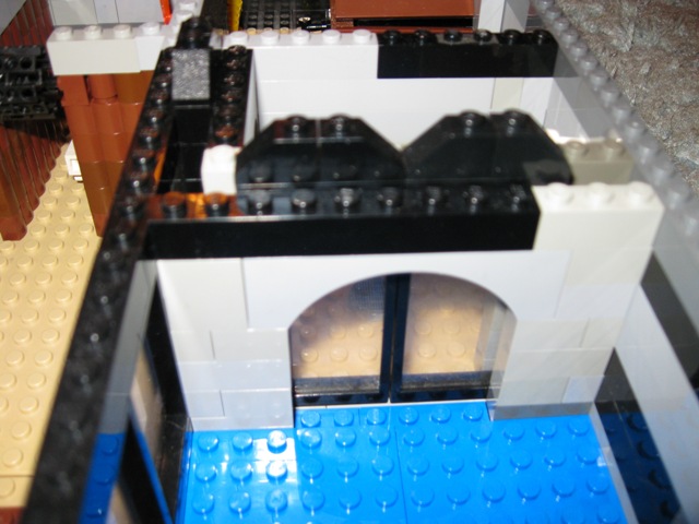 underwaterpoolentrance1.jpg