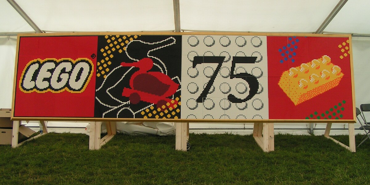 lego75_1.jpg