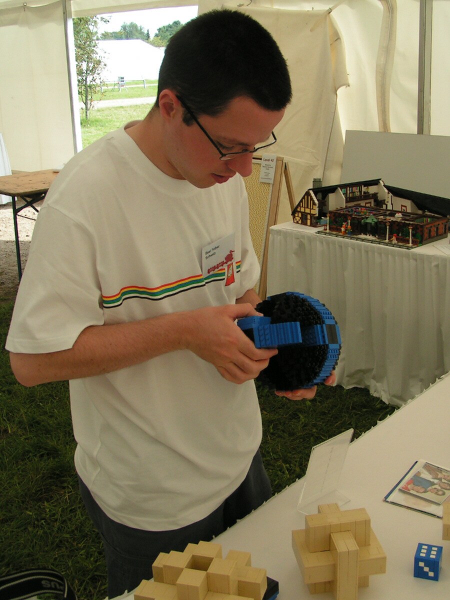 lego75_beat_felber_2.jpg