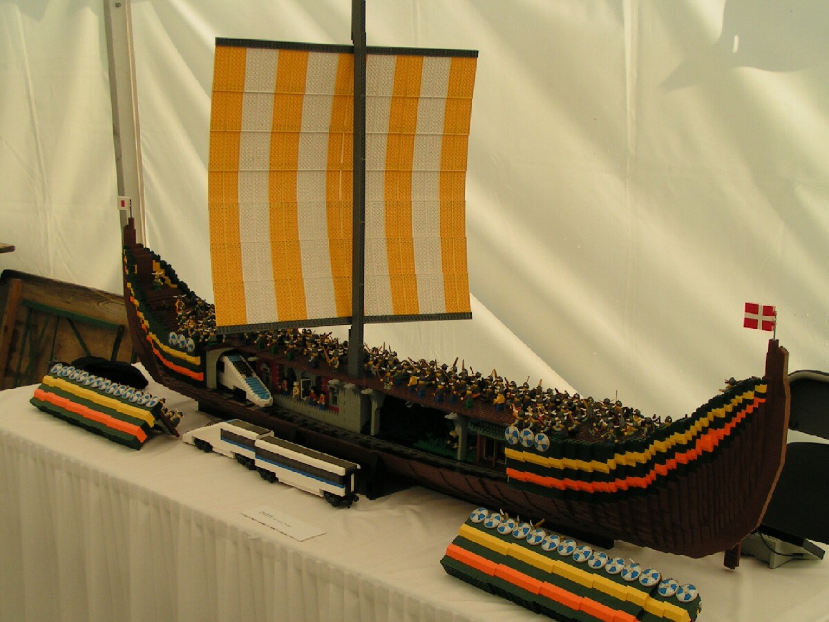 lego75_knud_r_h_thomsen_1.jpg