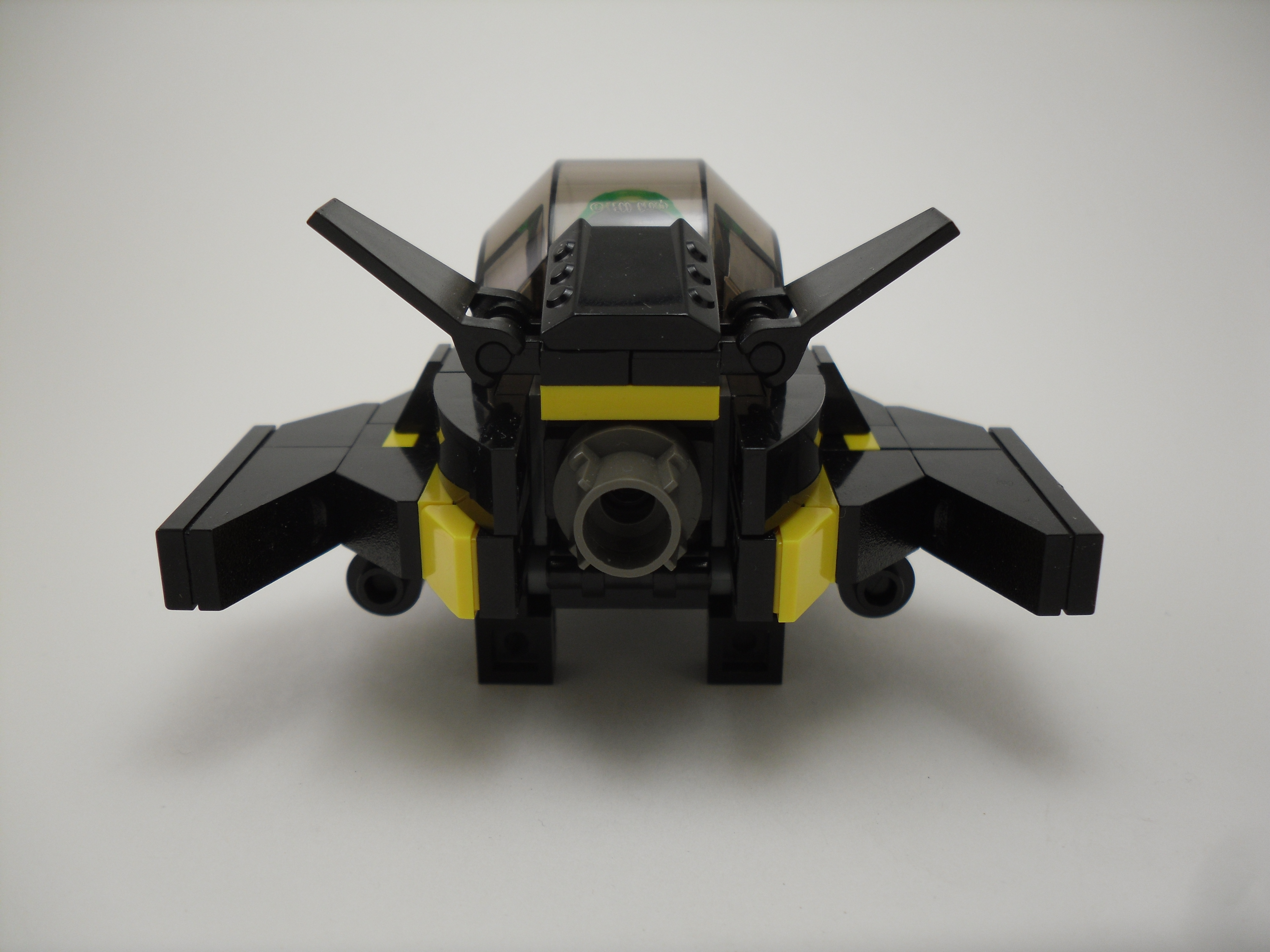blacktron_snub_fighter_03.jpg