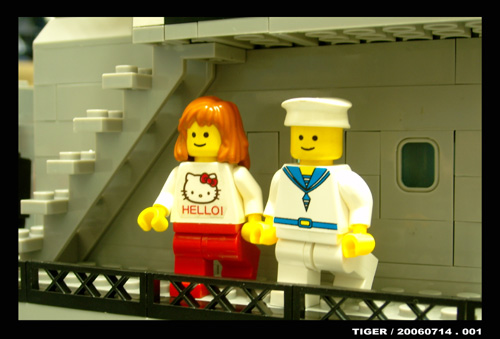 bnavy_r001.jpg