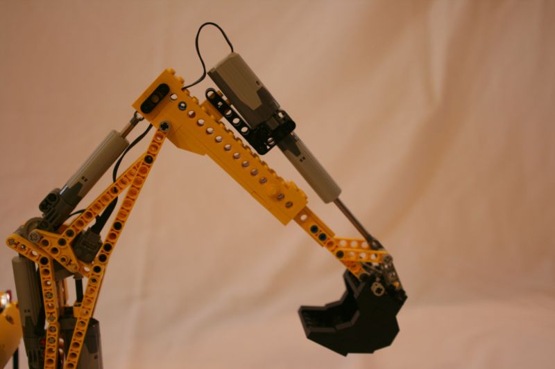 backhoe004.jpg