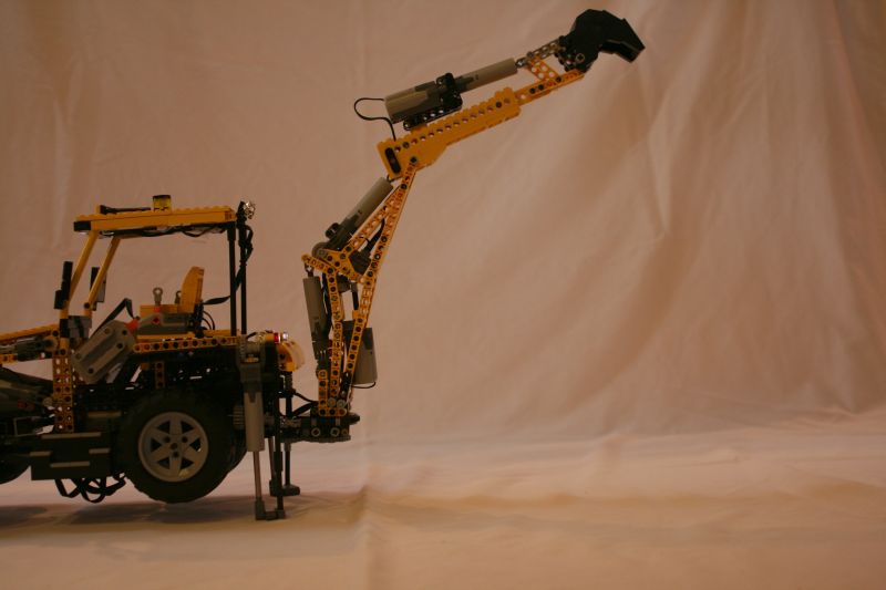 backhoe009.jpg