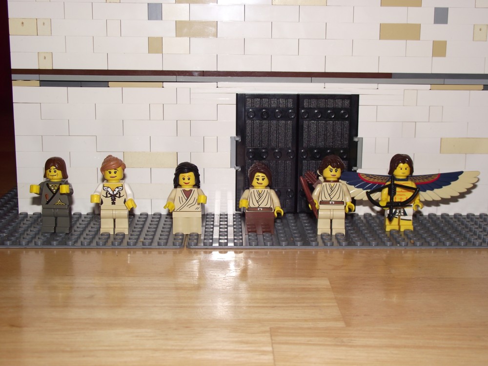 minifigures.jpg