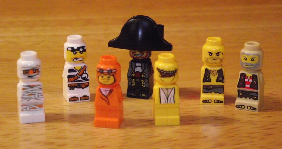 microfigures1.jpg