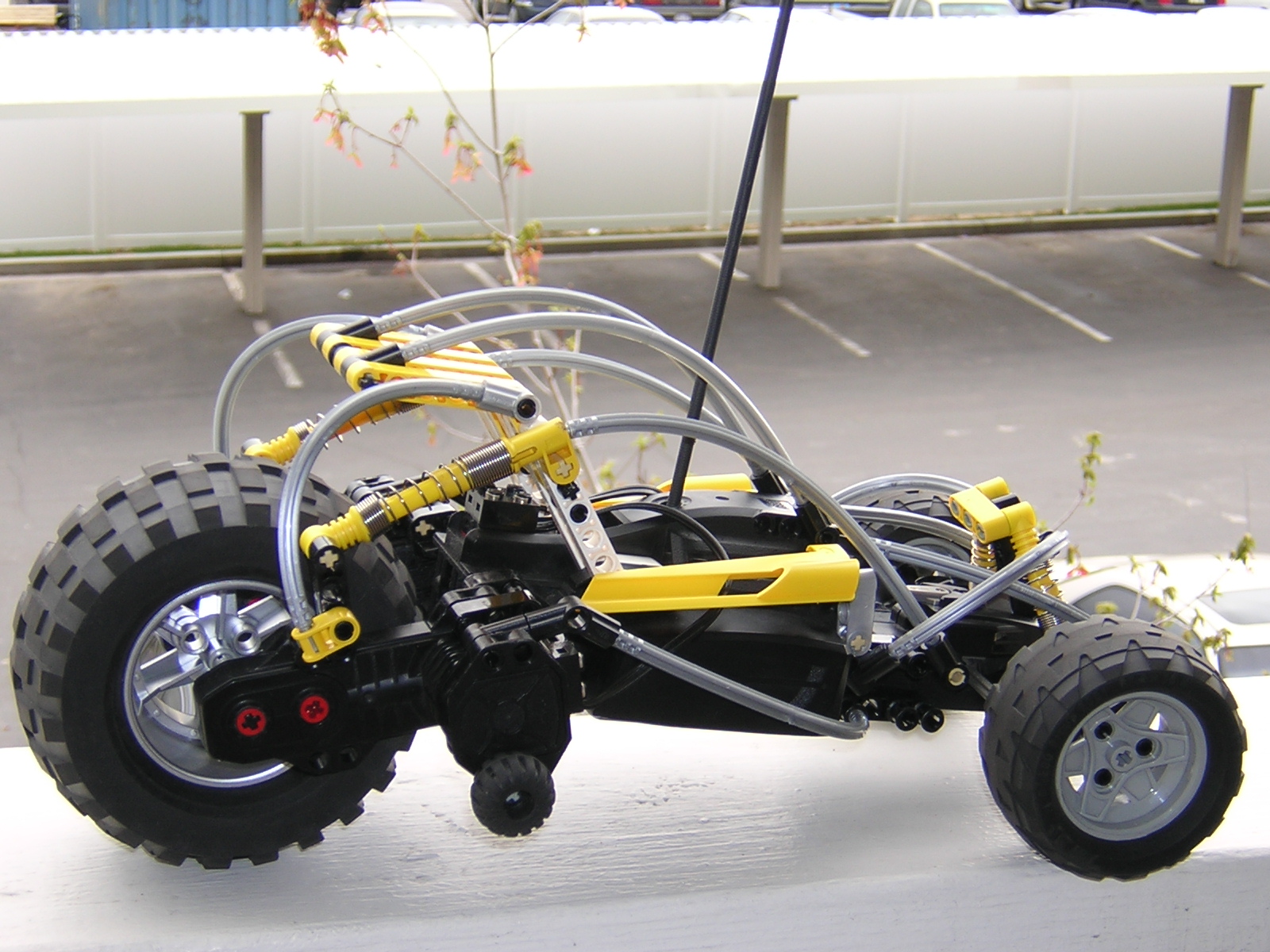 rc_3wheel_buggy002.jpg