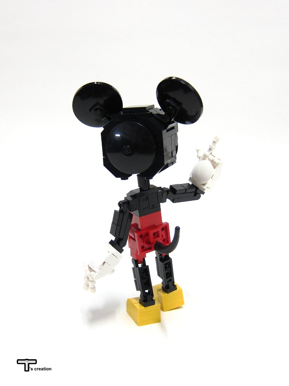 mickey-04.jpg