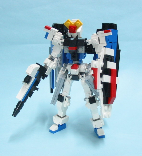 freedom-gundam-01.jpg