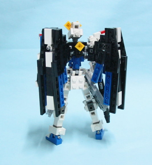 freedom-gundam-04.jpg