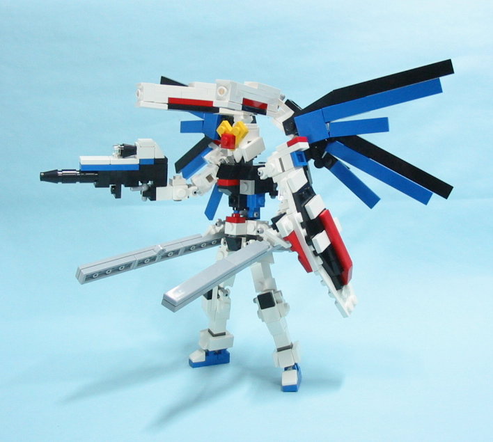 freedom-gundam-09.jpg