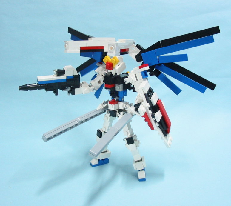 freedom-gundam-14.jpg