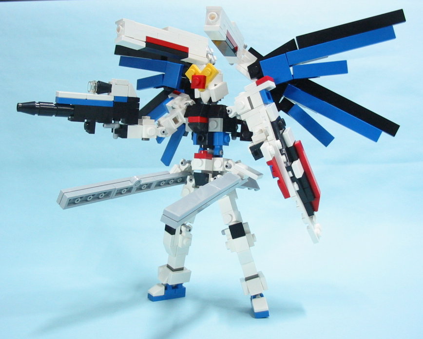 freedom-gundam-15.jpg