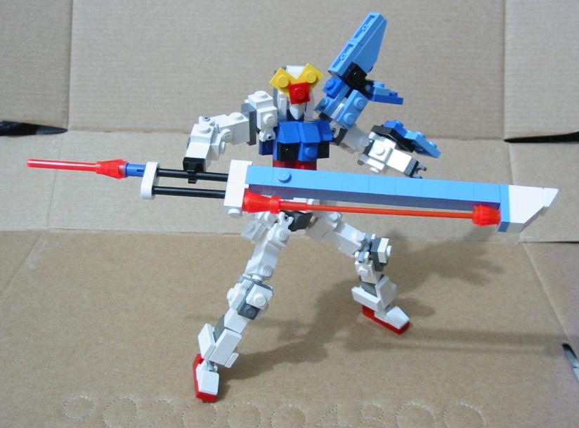 strike-gundam-03.jpg
