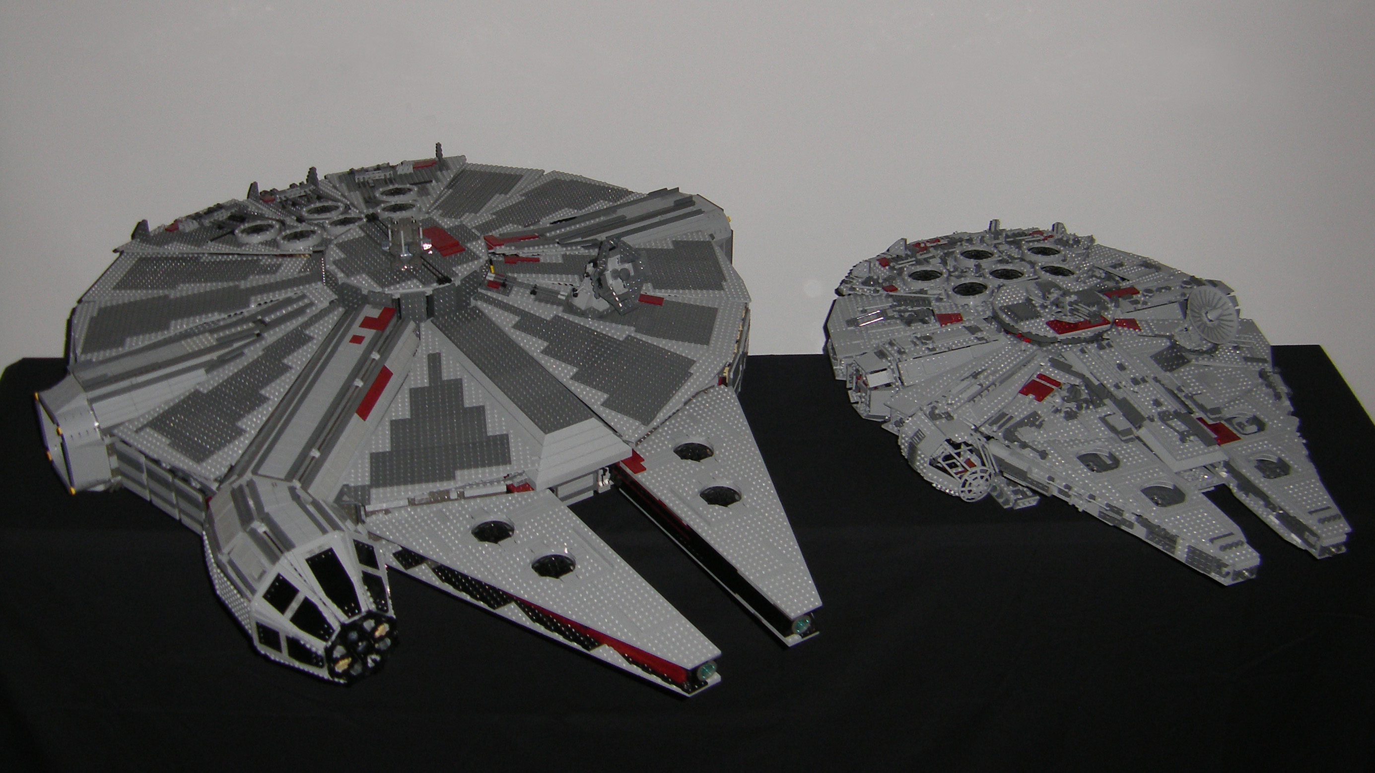 lego_falcon_comparison_left_side.jpg